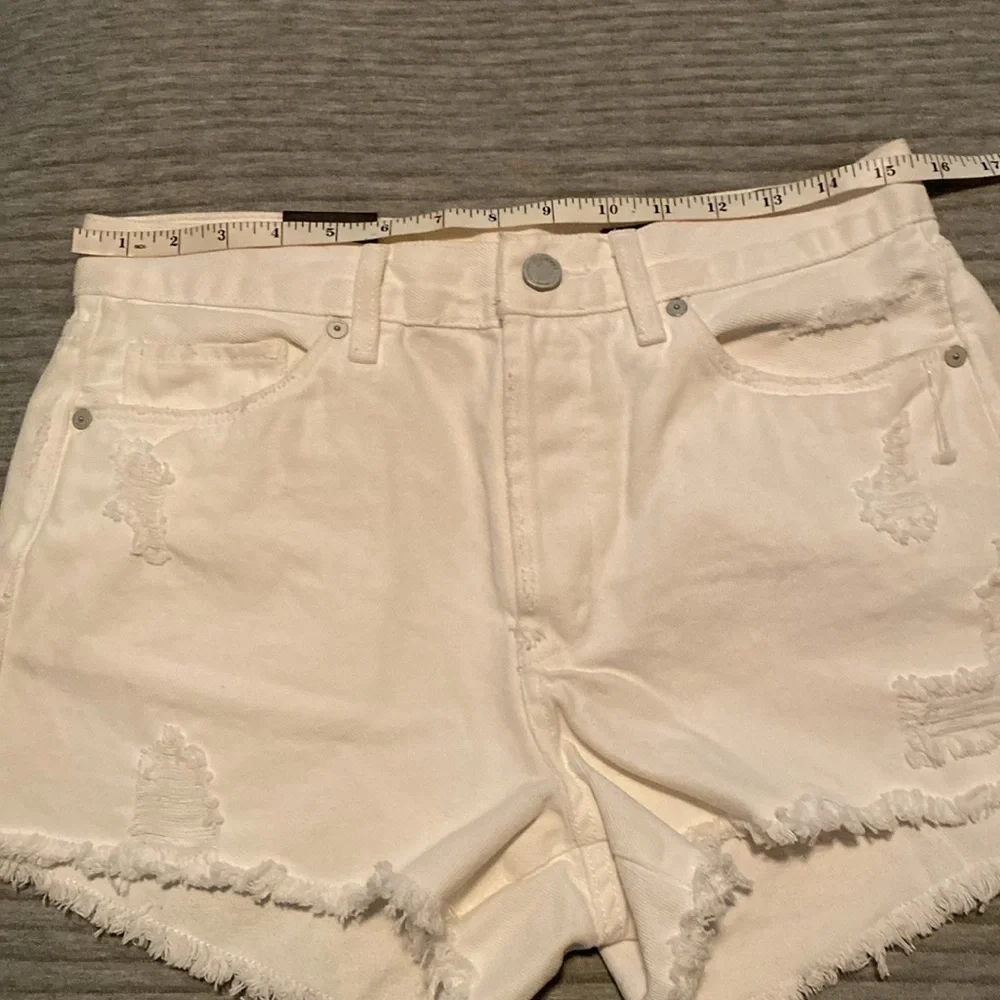 Blank NYC High Rise white distressed button fly jean shorts size 29